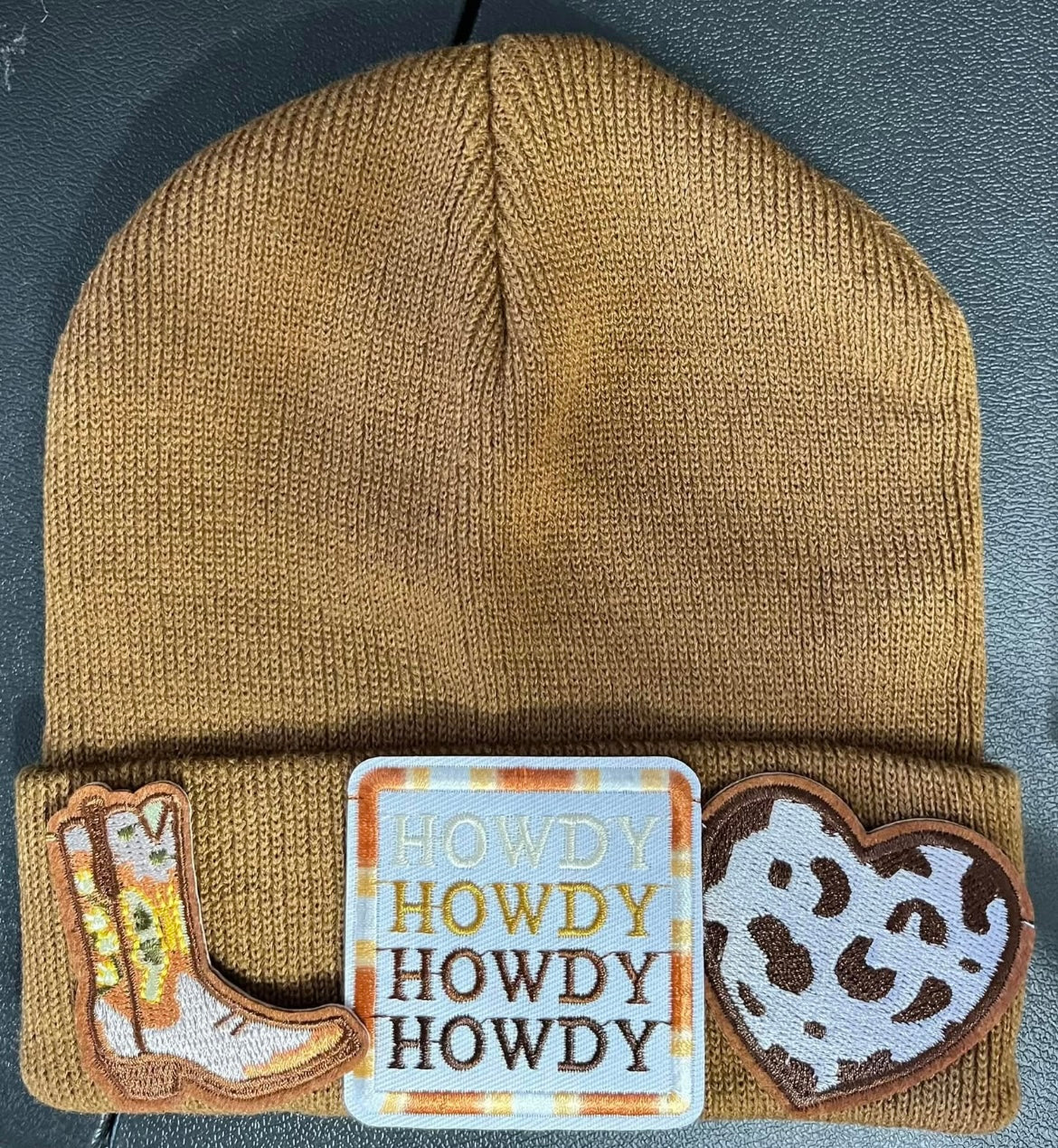 BEANIES W PATCHES